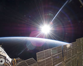 唯美图库｜美国宇航员在空间站拍摄到的地球壮丽日出图组